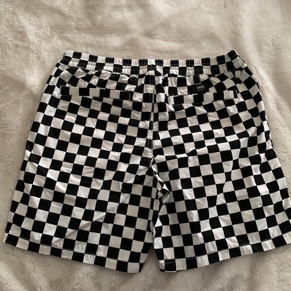 Men’s Vans shorts. New, never worn. Size large - Picture 2 of 3